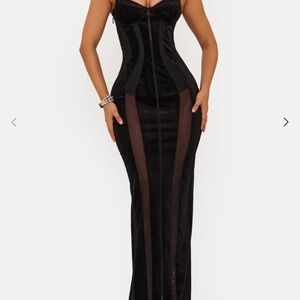 Elegant Black Maxi Dress